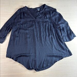 Torrid‎ Black Textured Blouse